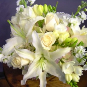 freesia_lily_roses_bouquet