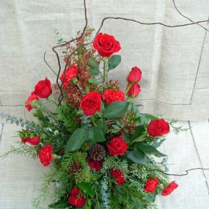 Fireside basket with roses and berries