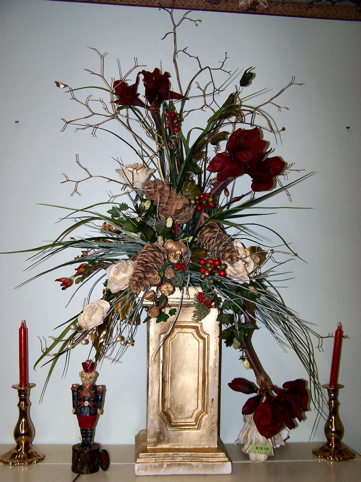 Christmas Open House Mantle Arrangement