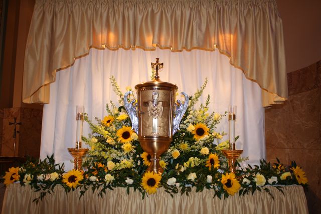 Church Flowers for Holy Thursday