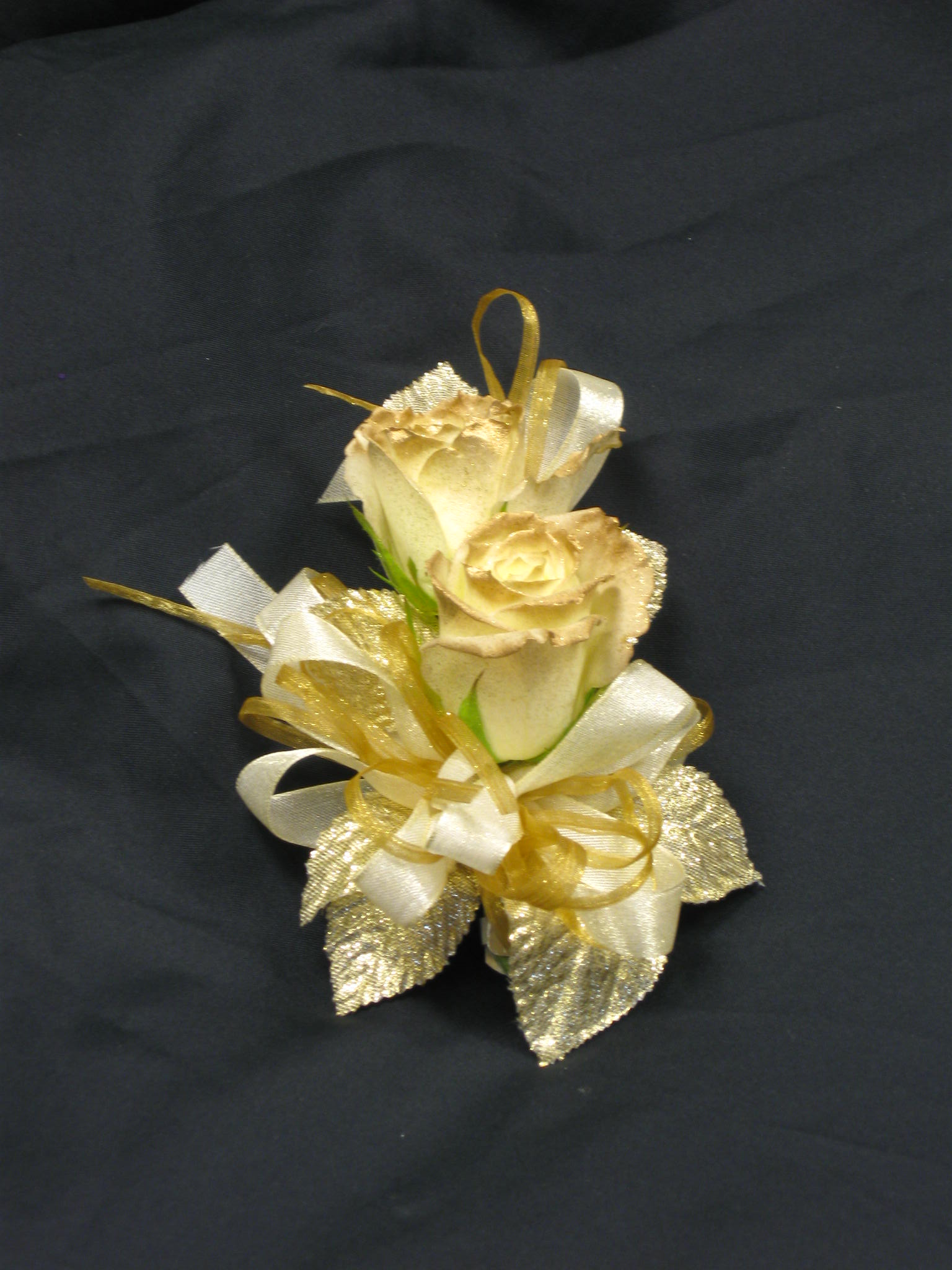 Gold tone corsage or wristlet