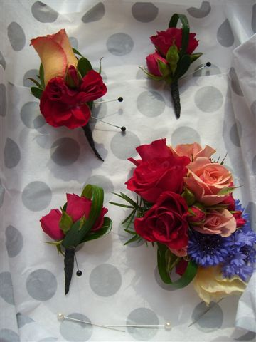 hal_bouts_and_corsages