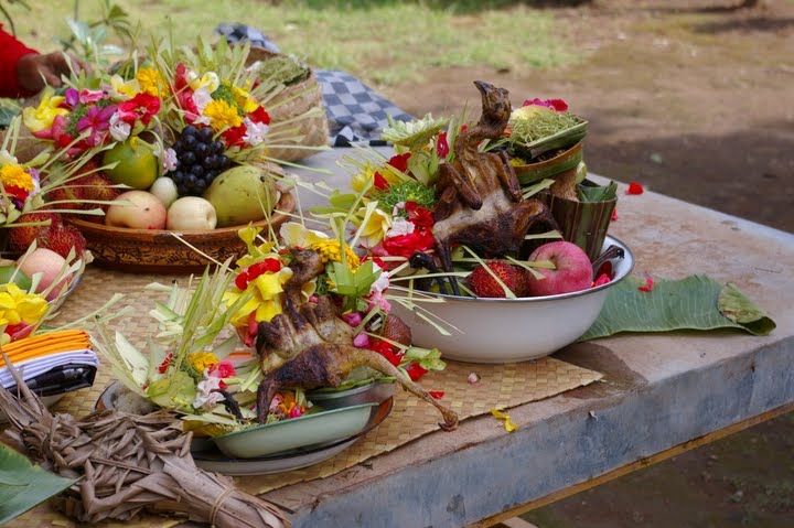 Thanksgiving....Bali Offering ....another style of floristry...