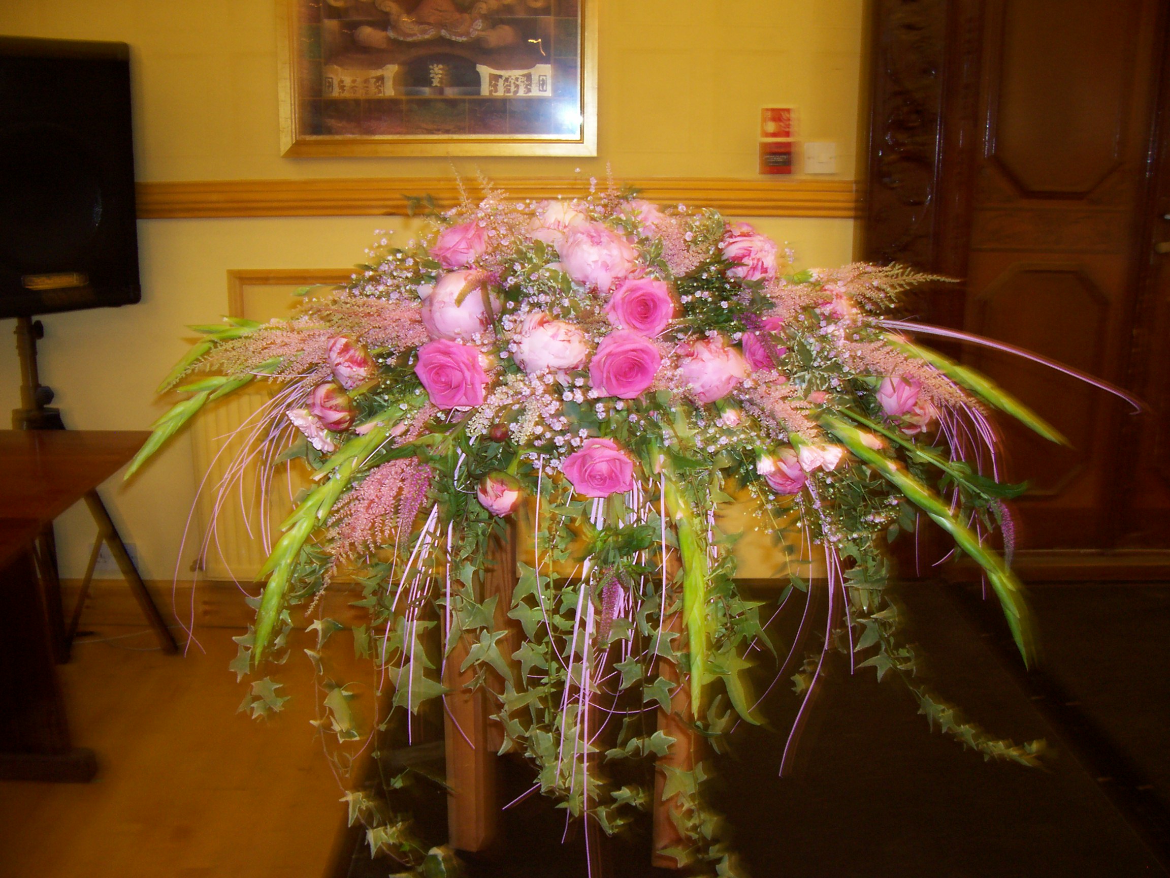 Top table arrangement